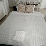 Petit Sagasta Apartamentos-Sagasta